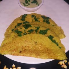 A picture of Corn Broken Wheat Dosa.