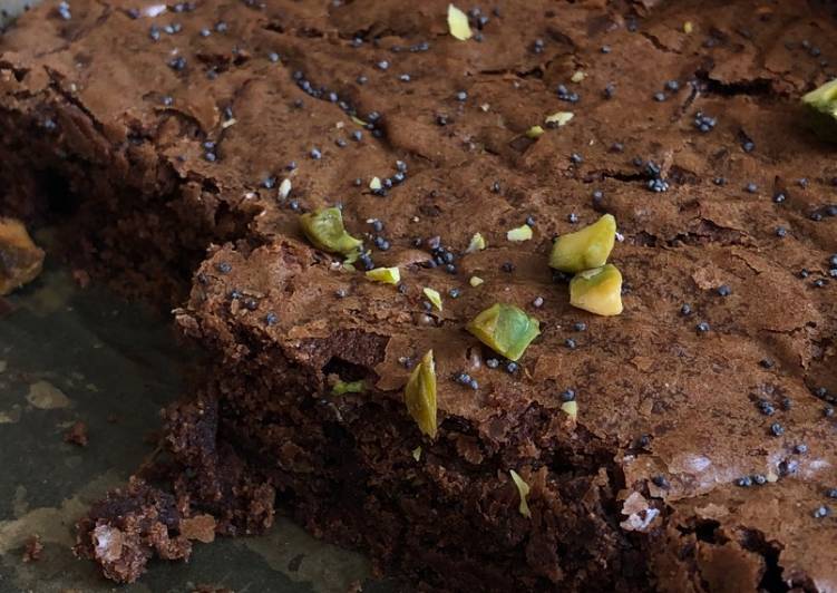 How to Make Yummy Lavender pistachio brownies
