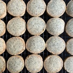 A picture of Earl Grey Tea Cookies.