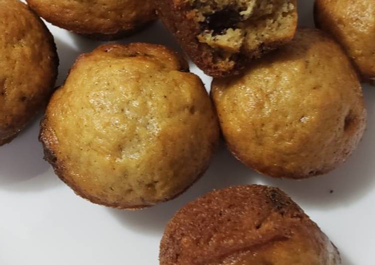 Easiest Way to Prepare Ultimate Mini Banana Chocolate chip muffins