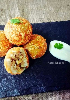 फराळी वडे (उपवासाचे वडे) रेसिपी चे मुख्य फोटो 