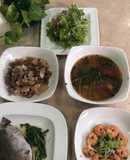 Canh cá dìa, thịt bò kho măng chua, tôm rang hành tỏi