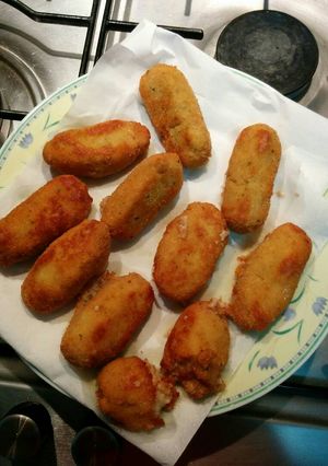 Una foto de Croquetas ligeras de pollo thermomix