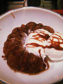 A picture of Molten lava cake recipe.