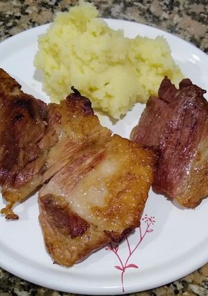 Una foto de Churrasquitos de cerdo al limón 🍋