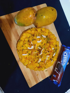 ओरियो मैंगो केक(oreo mango cake recipe in hindi) रेसिपी मुख्य फोटो