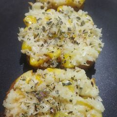 A picture of Instant Muffins Pizza.