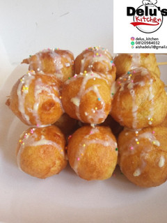 A picture of Glazed puff puff.
