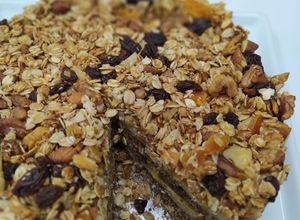 Foto de Torta de banana com granola