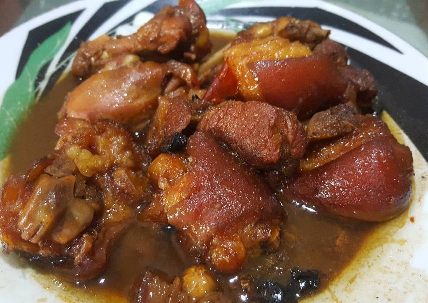 Lo tu kha (kaki babi kecap)