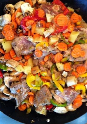 Une photo de Sauté d agneau aux petits légumes