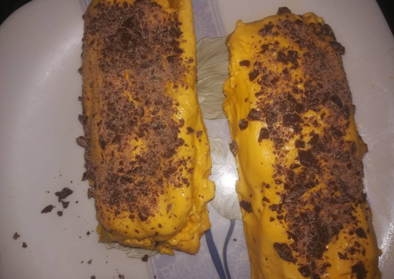 Mango Ice cream cake