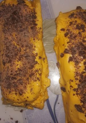 A picture of Mango Ice cream cake.