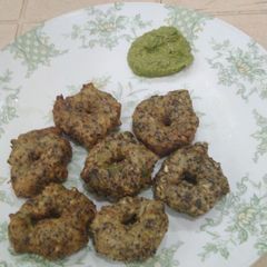 A picture of Urad Dal vada.