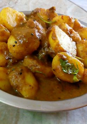 A picture of Achari Dum Aloo.