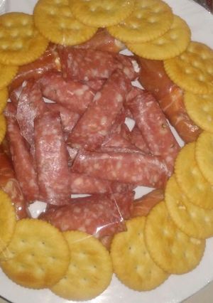 A picture of Smoked Salami Cream Cheese & Crackers.