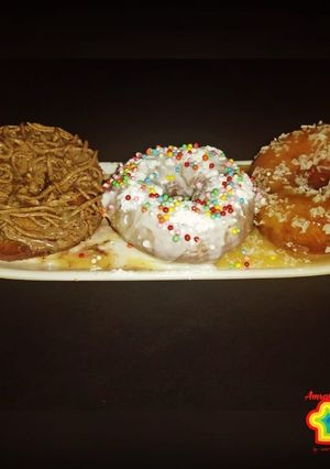 A picture of Glazed doughnut.