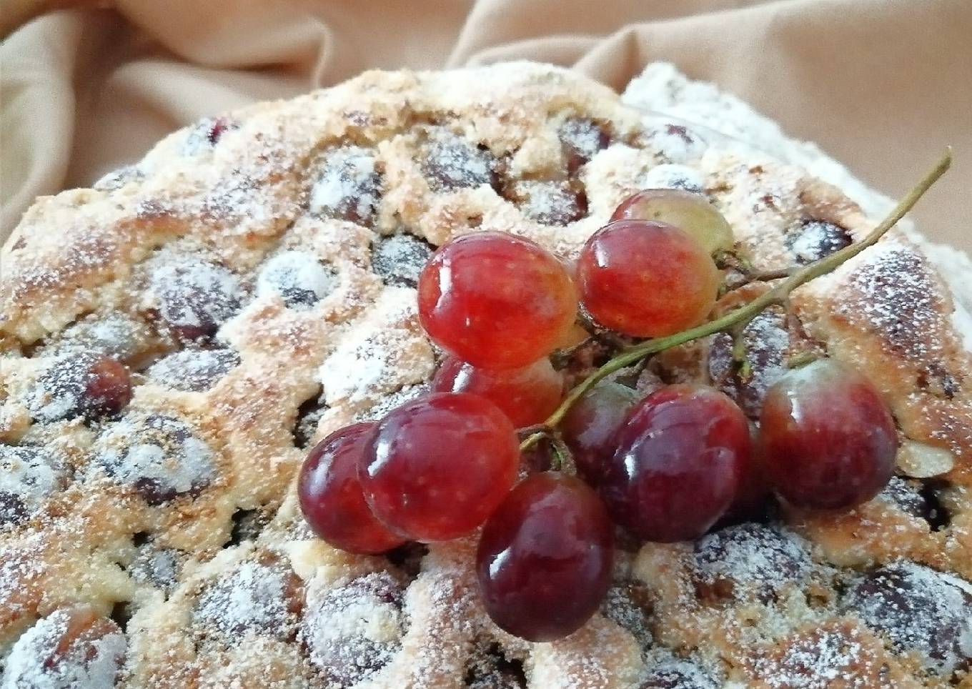 Granny pie with raisins and dried fruit