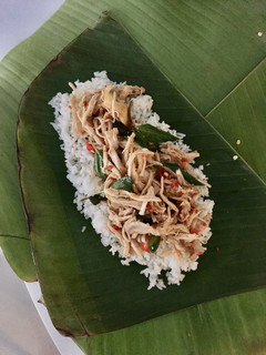Foto resep Nasi Bakar Ayam Suwir Pedas Kemangi