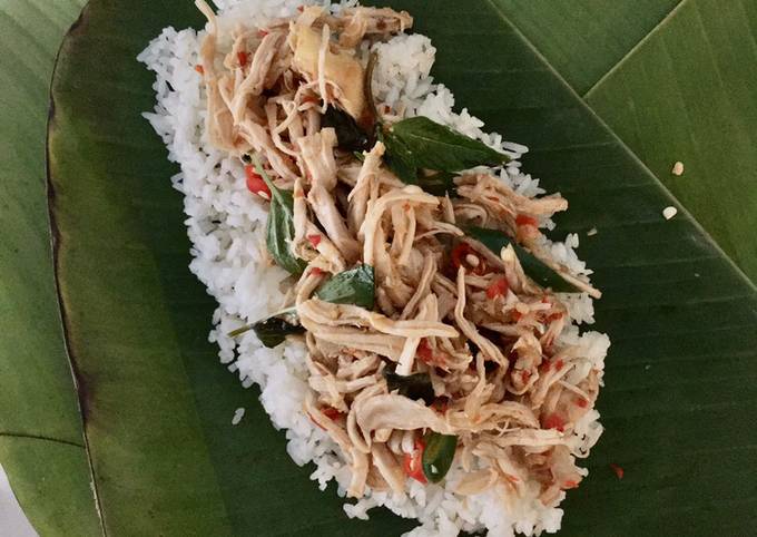 Nasi Bakar Ayam Suwir Pedas Kemangi