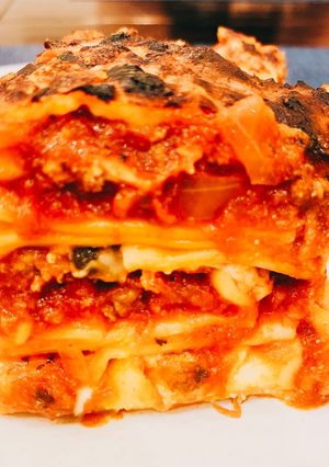 A picture of Meat sauce Lasagna.