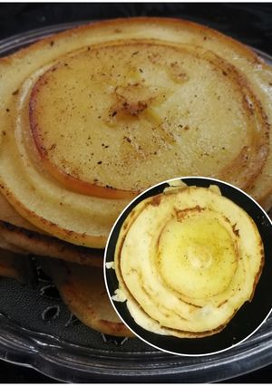 A picture of Garman apple 🍏 tawacake.