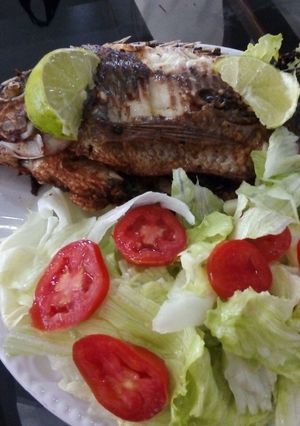 Una foto de Mojarras fritas