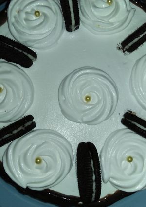 A picture of Oreo cake.