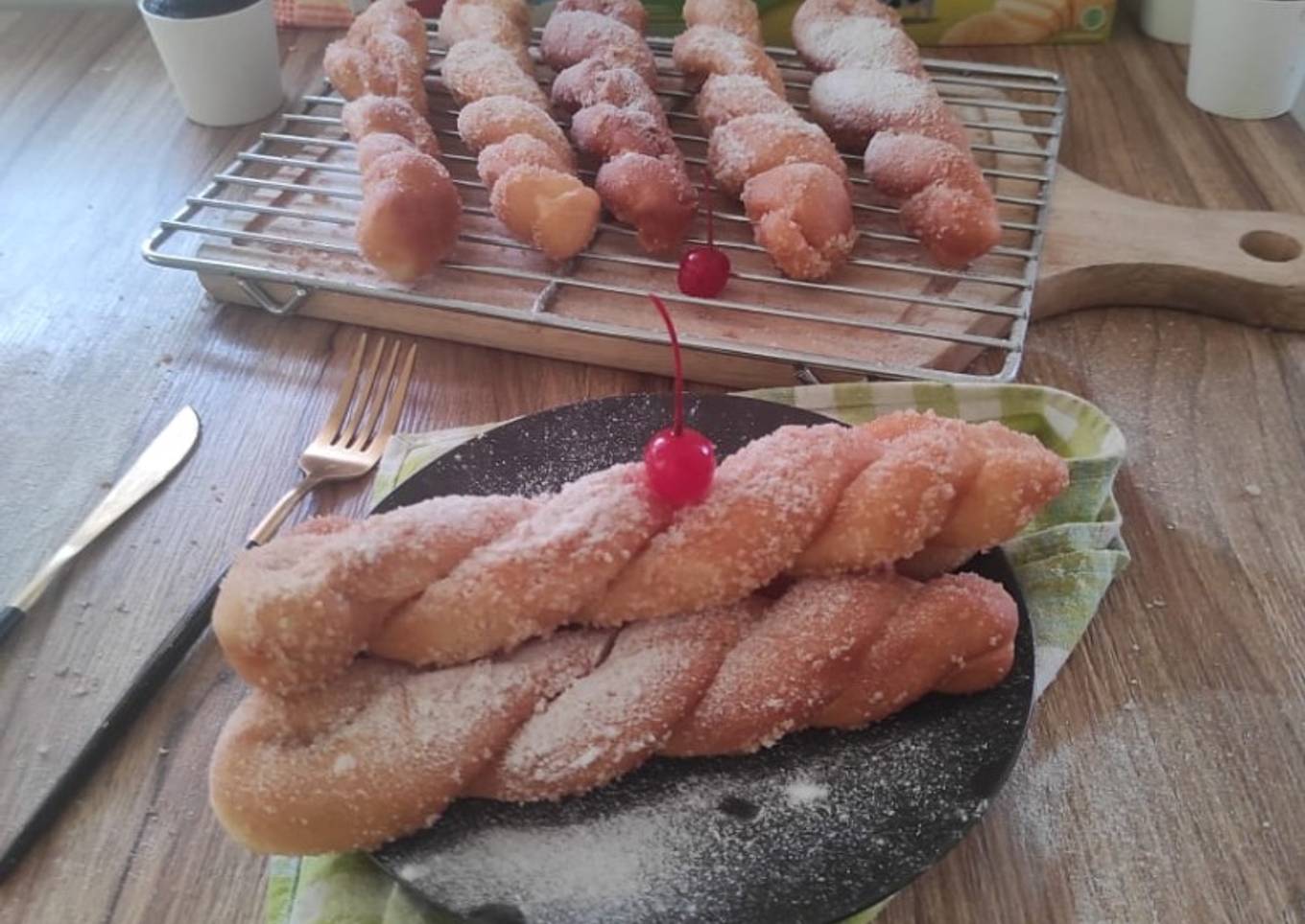 MEG Cheese Korean Twisted Doughnut