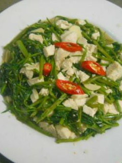 Foto resep Oseng Kangkung Saus Tiram with Bakso Ikan