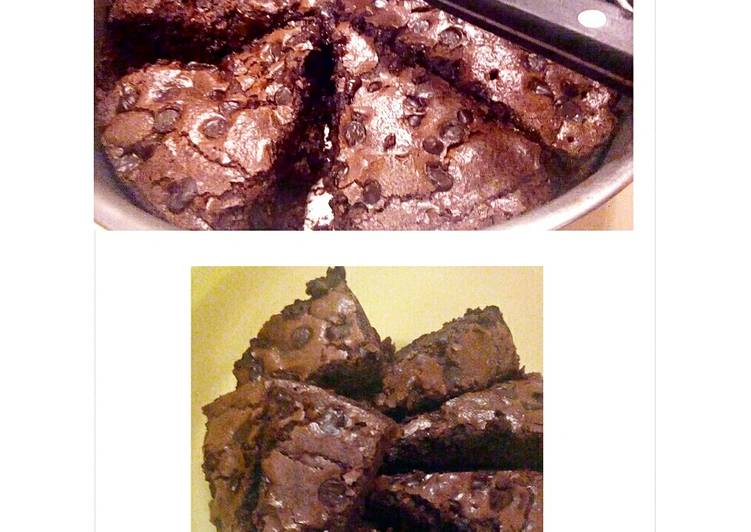 Fudgy Chocolate Chip Brownies
