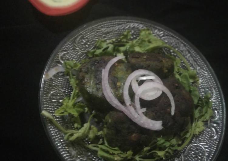 Chicken haryali kebab