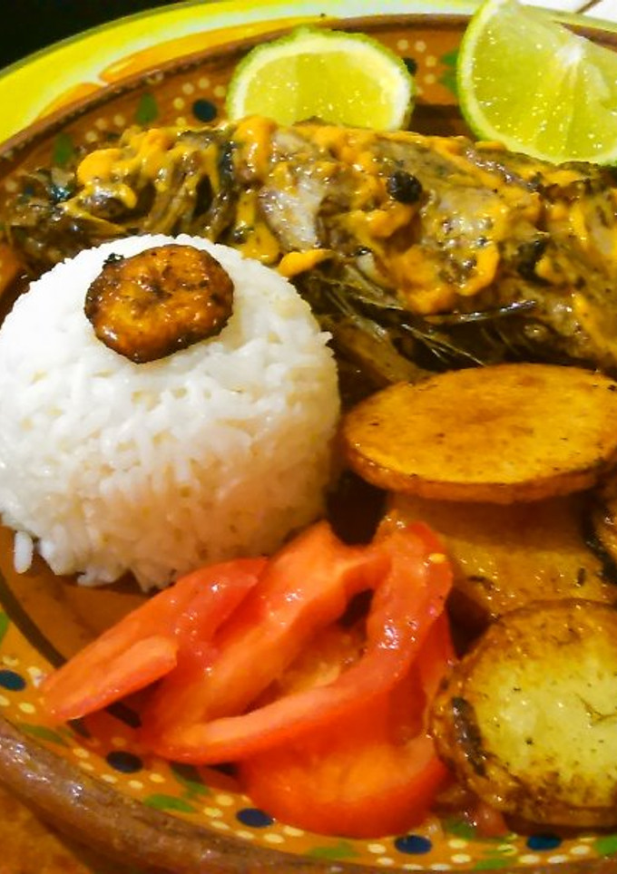 Una foto de Mojarras navideñas al Chiltepín