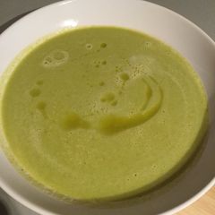 A picture of Asparagus vegetables soup.