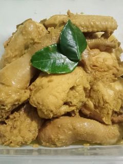 Foto resep Ayam Ungkep Bumbu Kuning (Stok Frozen)