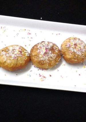 A picture of Eid dessert dates doughnut.