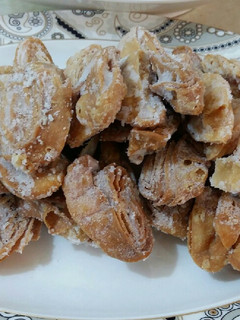 A picture of Khaja or jive goja.