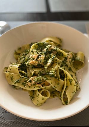 Una foto de Pasta con Salsa de Salmón y Espinacas