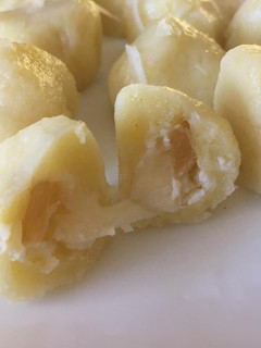 Una foto de Gnocchi de ricotta i poma 🍏🧀