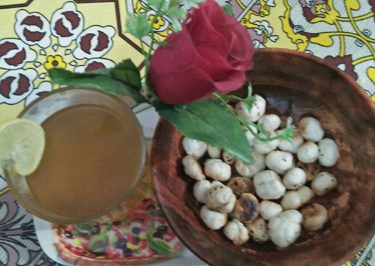 Simple Way to Prepare Any-night-of-the-week Roasted makhana with lemon tea Cooking Basics for Newbies