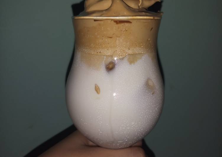 Cara Gampang Membuat Dalgona Coffee 5 menit Anti gagal, Lezat