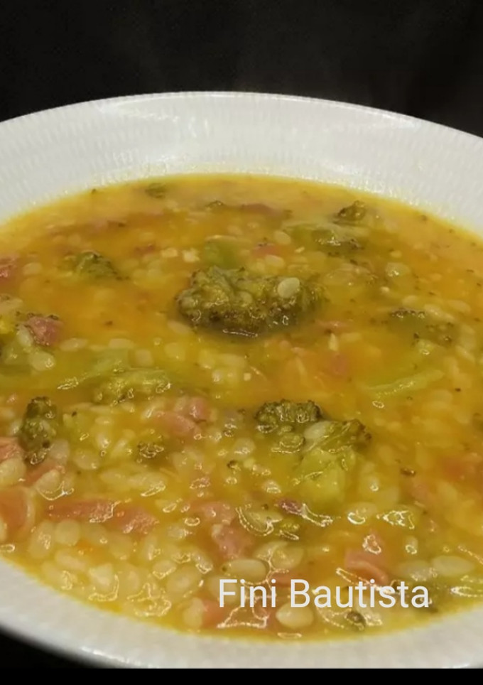 Una foto de Sopa de brócoli
