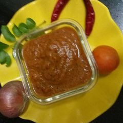 A picture of Tomato onion chutney.