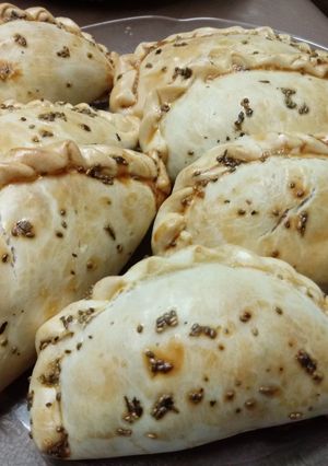 Una foto de Empanadas de jamón y queso