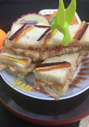 A picture of 🔶🔸🔶Chicken vege Mayonnaise sandwich 🔶🔸🔶   #KokabandCookpad.