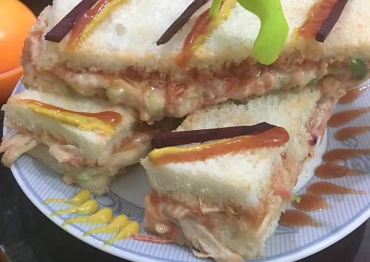 How to Prepare Homemade 🔶🔸🔶Chicken vege Mayonnaise sandwich 🔶🔸🔶   #KokabandCookpad