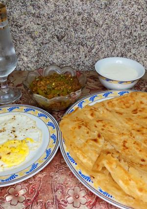 A picture of Khasta Paratha.