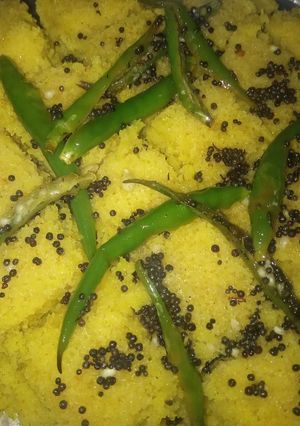 A picture of Khman dhokla.