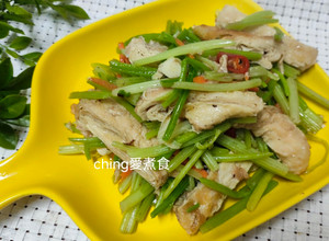 10分鐘上菜-熱炒豆皮青菜 的食譜成品照片