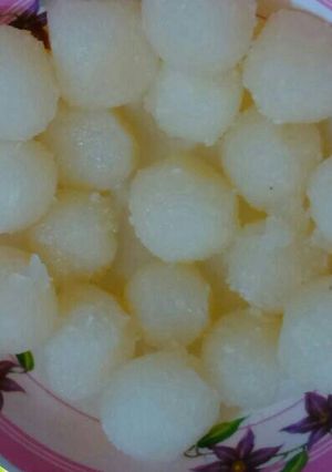 A picture of Rasgullas / Roshogulla.